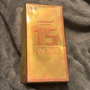 Mattel Minecraft 15 Years-Diamond Level Limited Edition 1 Figure, 2 Accessories